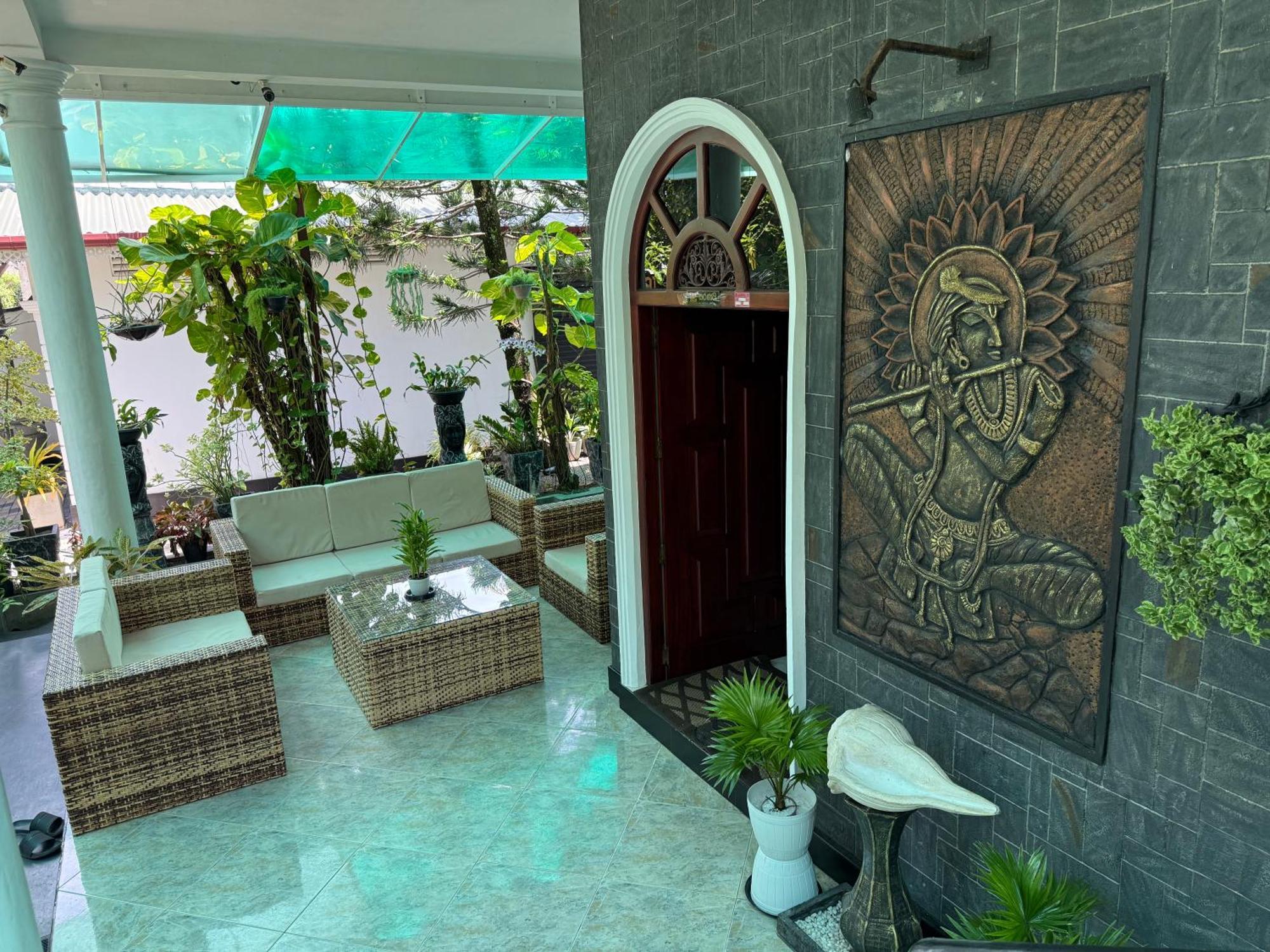 Avon Villa Hikkaduwa Buitenkant foto