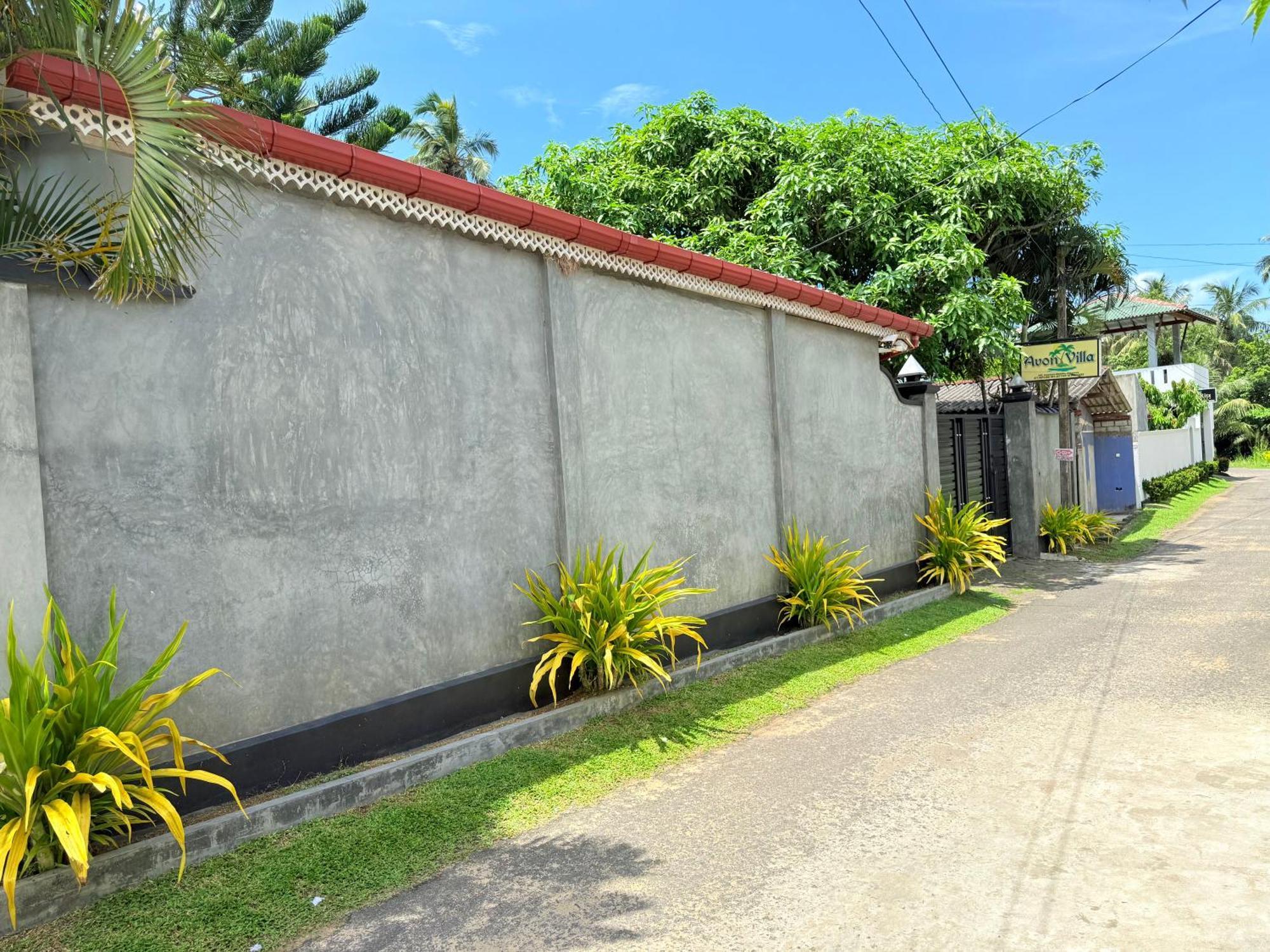 Avon Villa Hikkaduwa Buitenkant foto