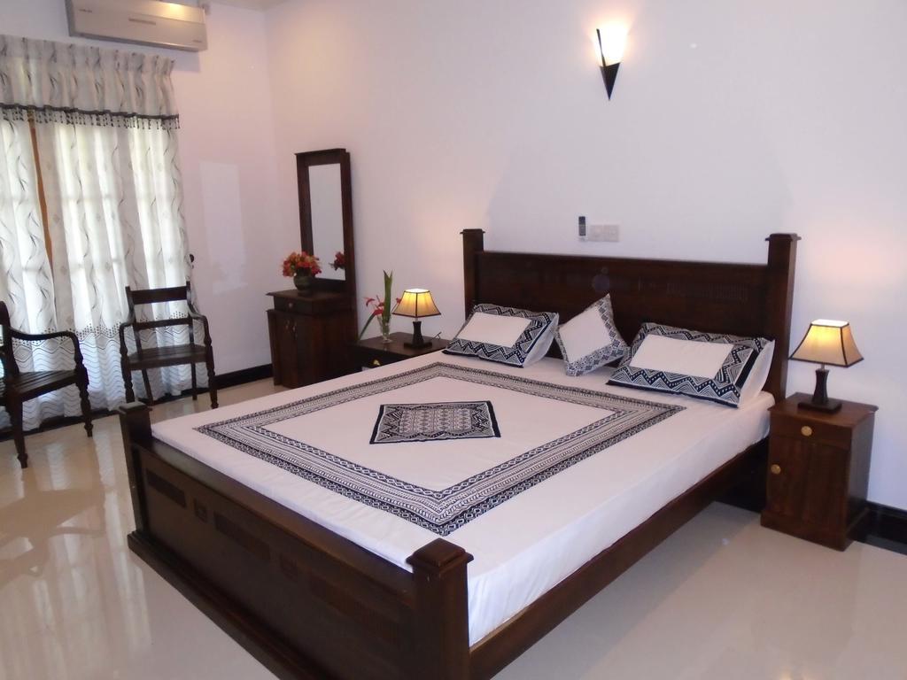 Avon Villa Hikkaduwa Kamer foto